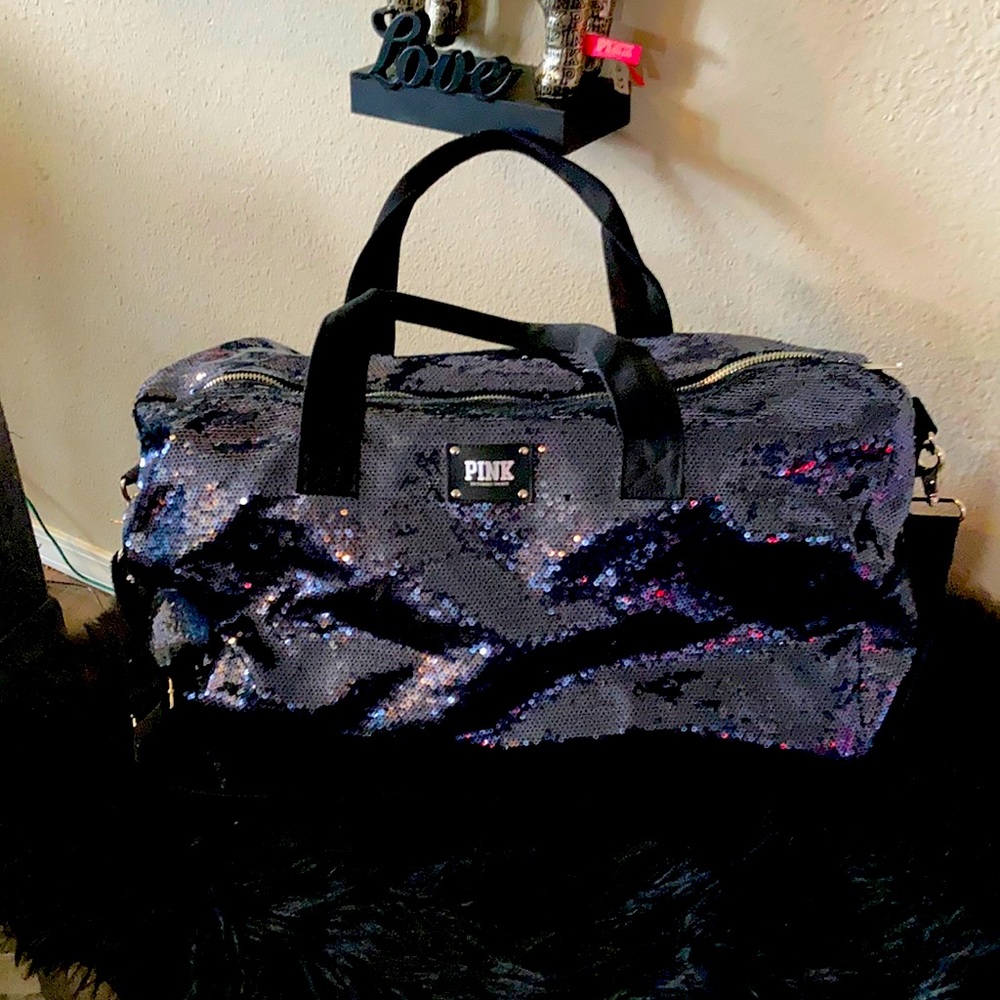 πHTF VS Pink Bling πΌ - Picture 1 of 6